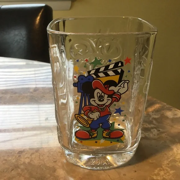 Disney World 2000 McDonald’s Glasses Epcot and MGM (2 Glasses) - Picture 6 of 16